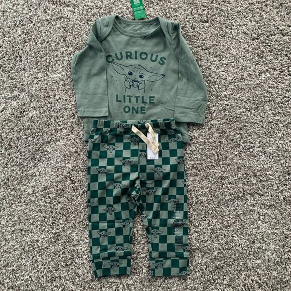 NWT Baby Gap Star Wars Baby Grogu Bodysuit and Pull on Pants in Gasoline Green - Picture 4 of 11